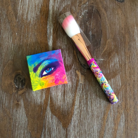 Lisa Frank Other - 🦄2xHP🦄Lisa Frank Hear-throb Matte Shadow & Brush